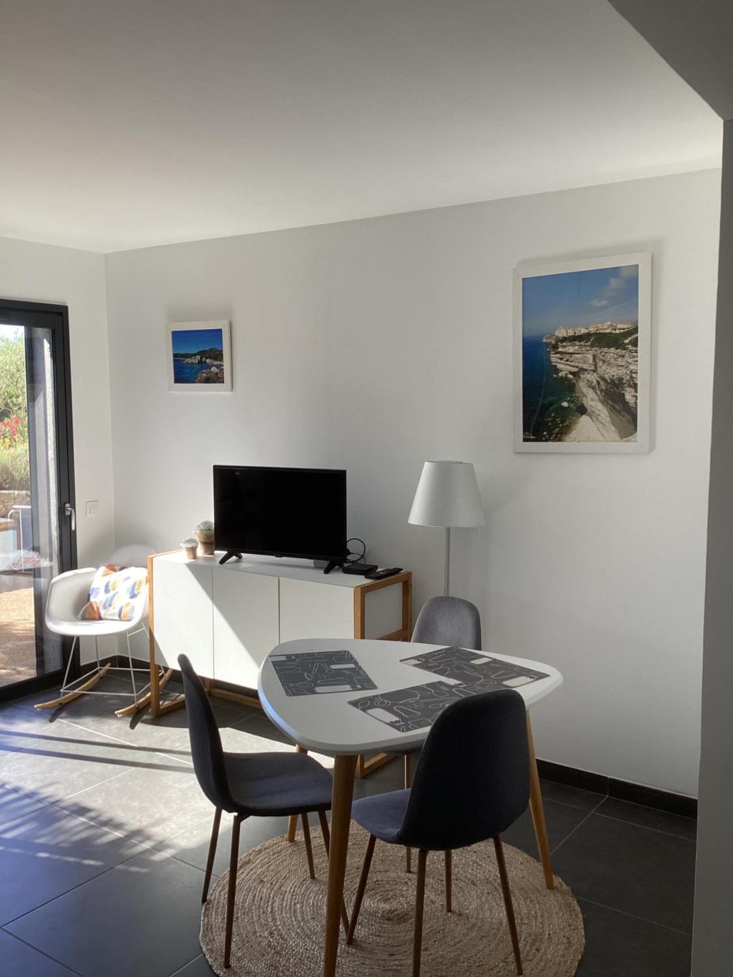 フィガリCasa Laurelアパートメント エクステリア 写真